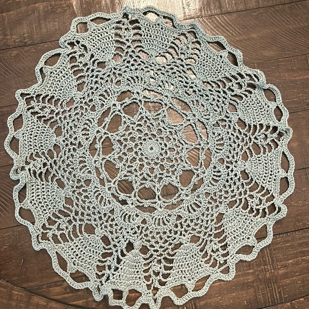 Round Crochet Doily - Picture 3 of 11